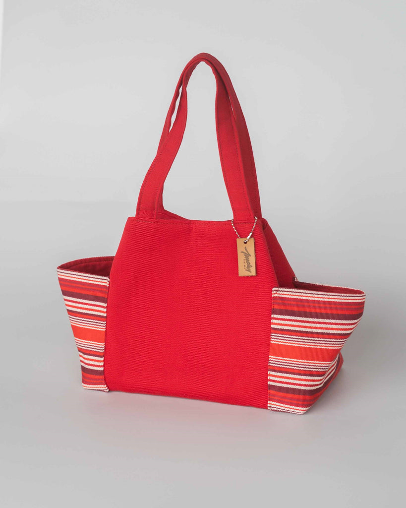 Sac à main en tissu rouge avec 2 grandes poches latérales rayées