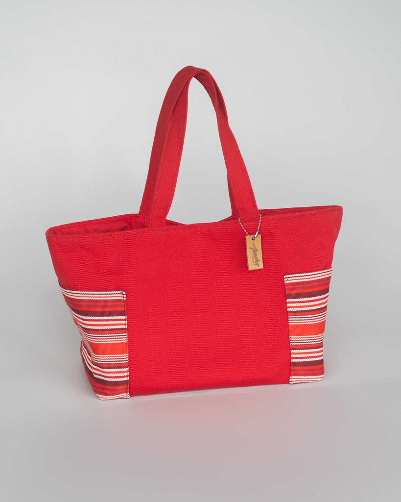 sac forme cabas rouge avec 2 poches latérales rayées