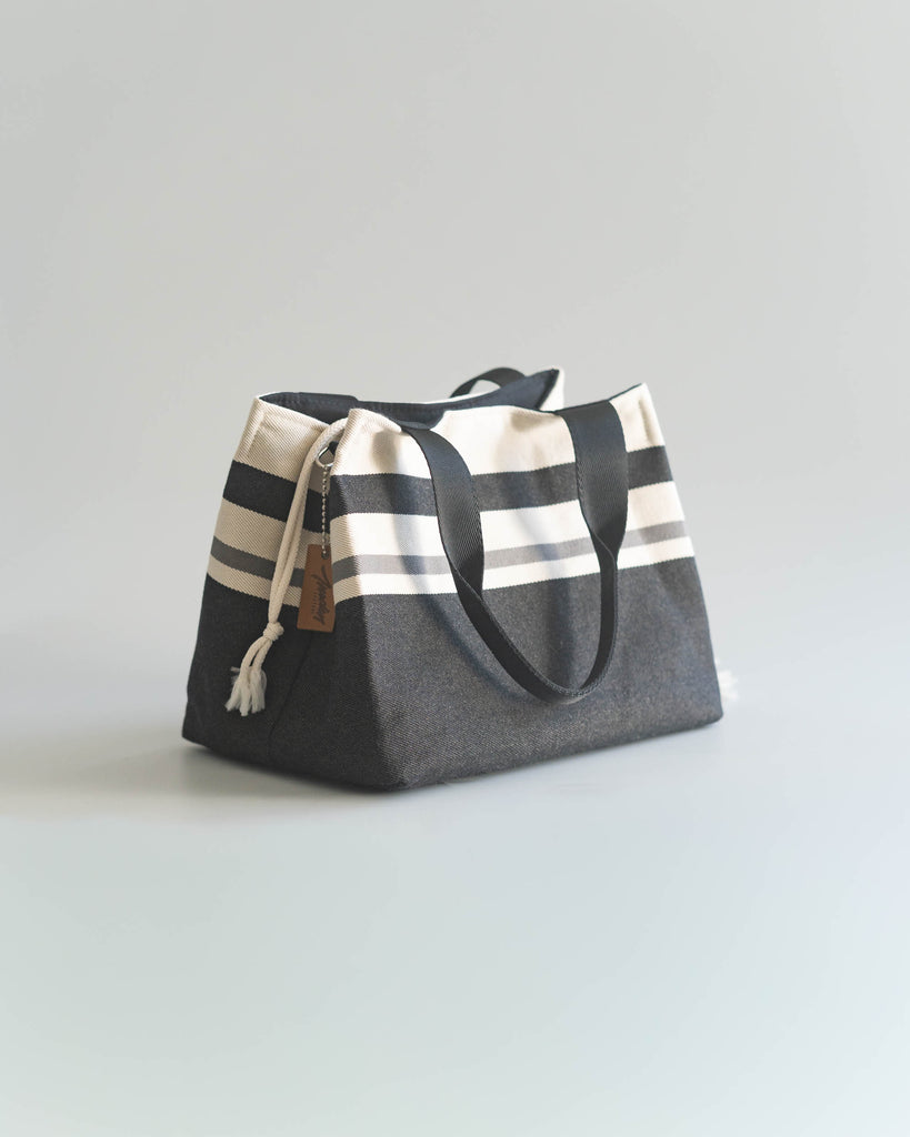 Sac à main en tissu rayé noir et blanc