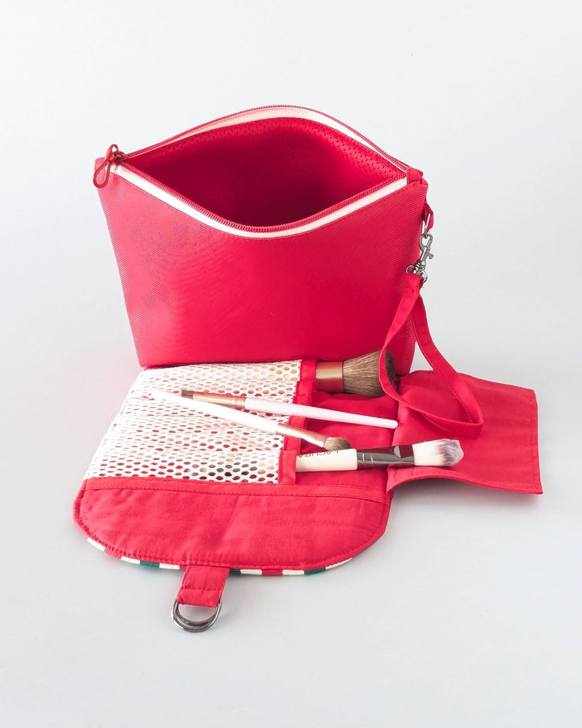 Trousse maquillage avec rouge rangement pinceaux