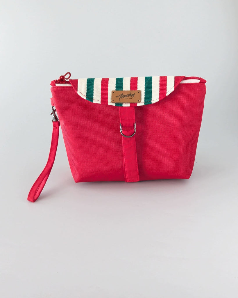 Trousse maquillage Eder Toile Basque rouge vue de face, dragonne amovible latérale.